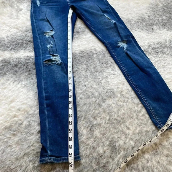 Lucky Brand Ripped  Jeans - Picture 12 of 13